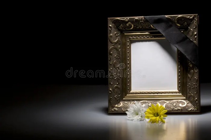 Mourning frame